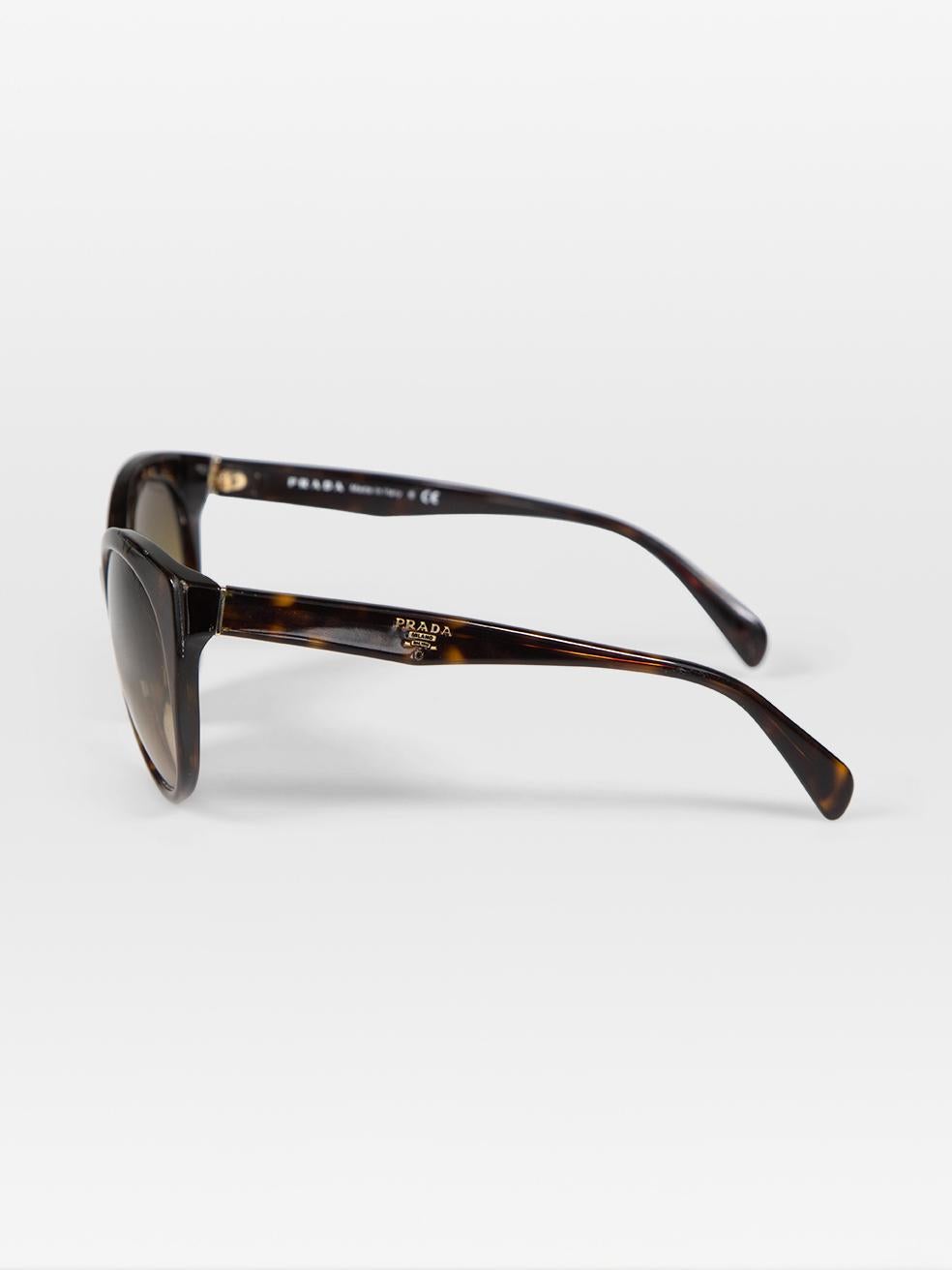 Gafas de sol con logotipo degradado marrón de Prada en Bueno estado para la venta en London, GB