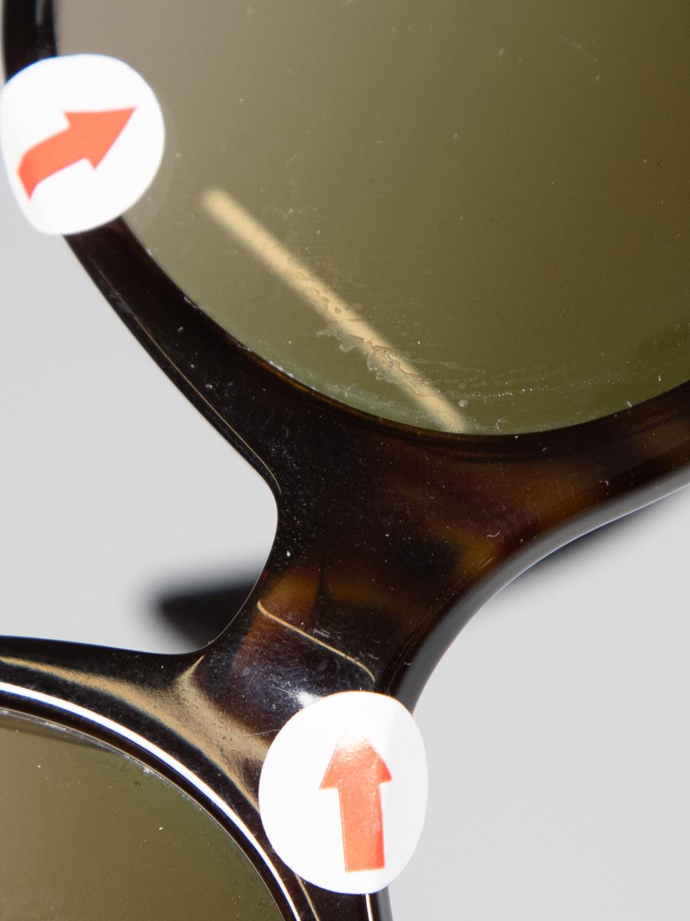 Gafas de sol con logotipo degradado marrón de Prada en venta 2