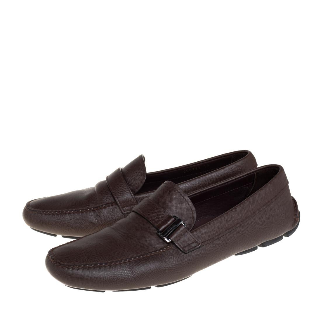Prada Brown Leather Buckle Detail Slip On Loafers Size 44 In Good Condition In Dubai, Al Qouz 2