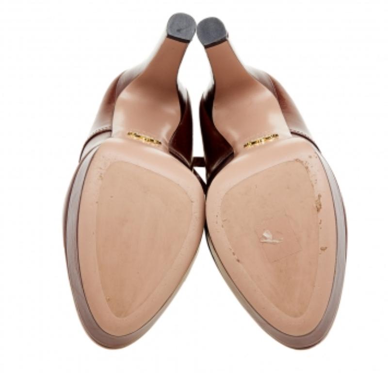 Prada Brown Leather Lace Up Booties Size 40 For Sale 3