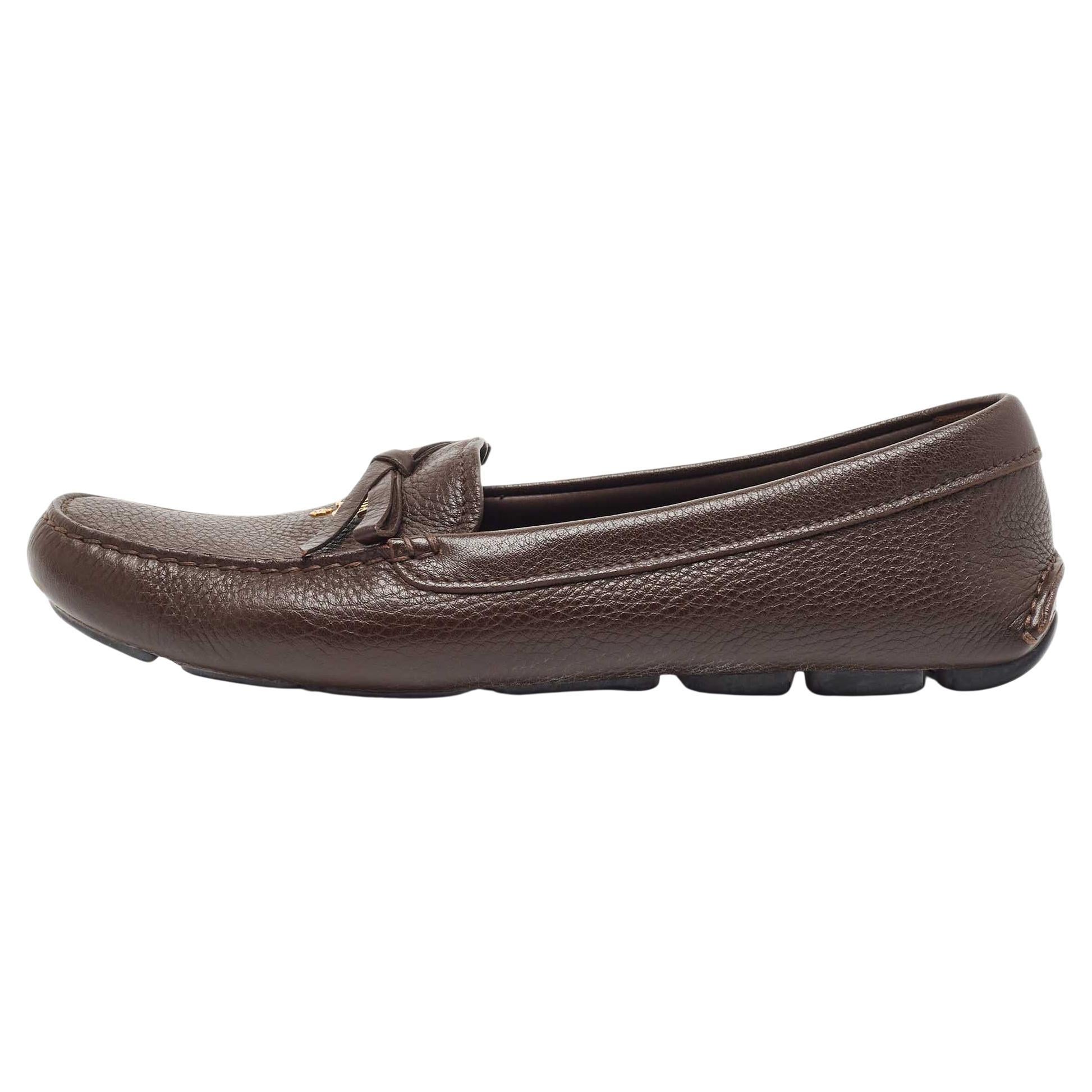 Prada Brown Leather Logo Detail Bow Loafers Size 38.5 For Sale