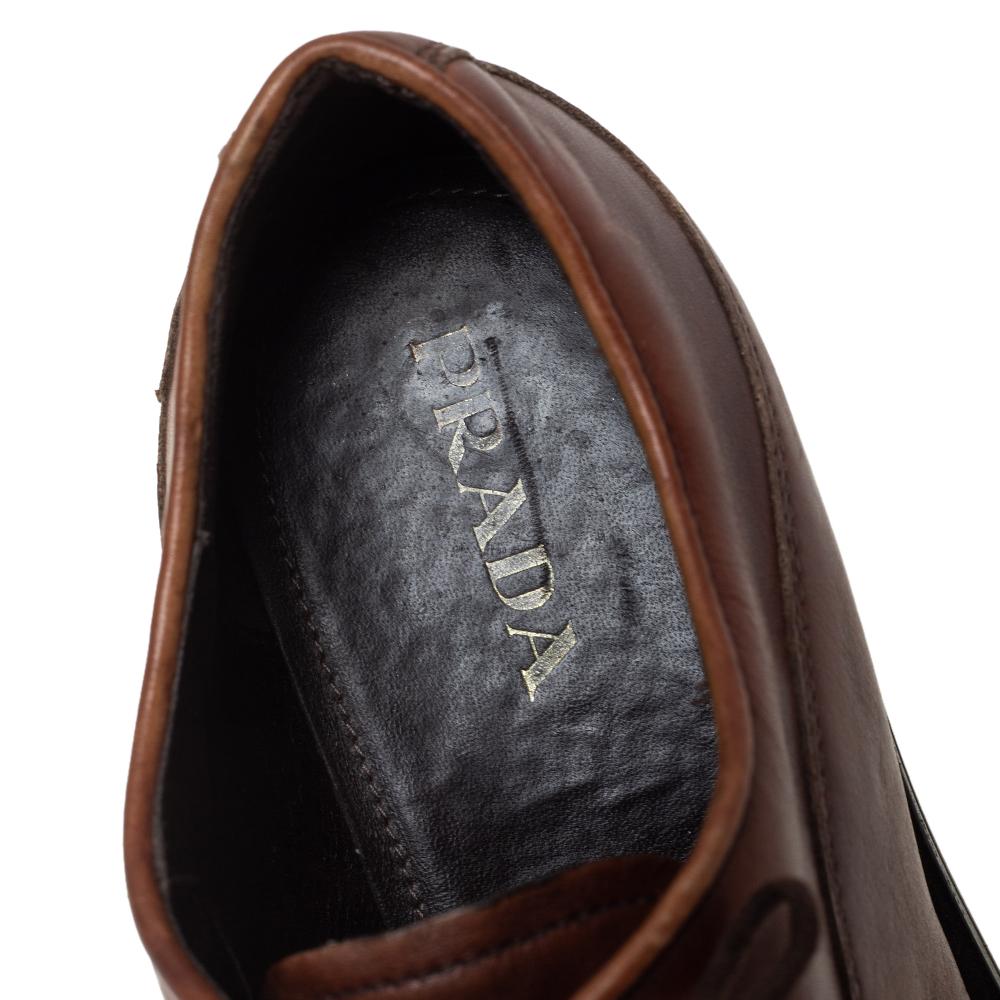 Prada Brown Leather Lug Sole Lace Up Oxford Size 38.5 In Good Condition In Dubai, Al Qouz 2