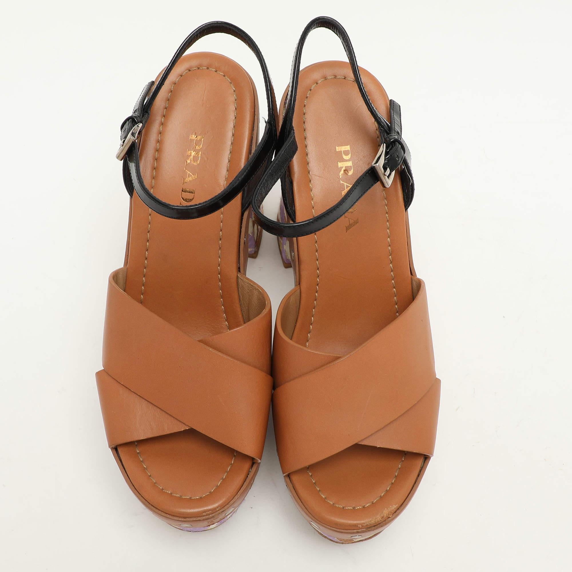 Prada Brown Leather Platform Ankle Strap Sandals Size 38.5 In Good Condition In Dubai, Al Qouz 2