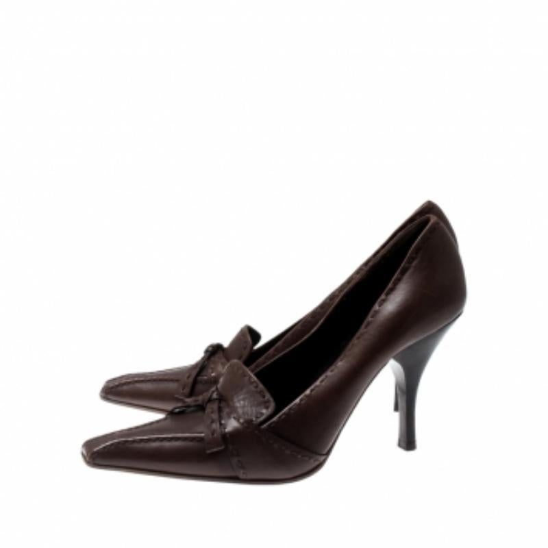Prada, pelle marrone, Stitch by Stitch, Pompe a Punta Taglia 36,5 in vendita 1