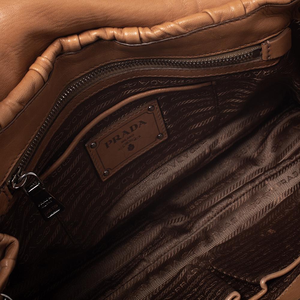 Prada Brown Nappa Gaufre Leather Flap Shoulder Bag In Good Condition In Dubai, Al Qouz 2