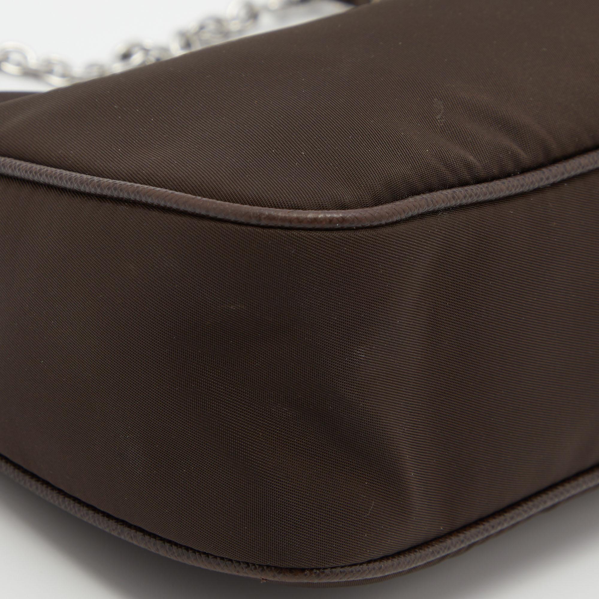 Prada Brown Nylon and Leather Re-Edition 2005 Shoulder Bag 3