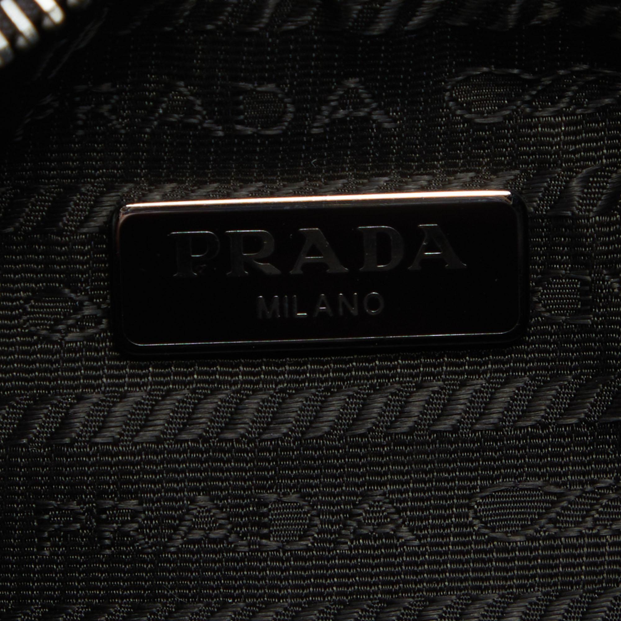 Prada Brown Nylon and Leather Re-Edition 2005 Shoulder Bag 4