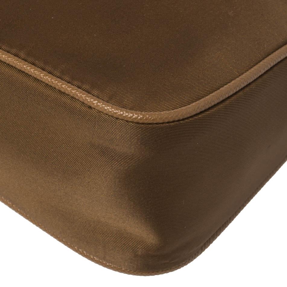 Prada Brown Nylon Re-Edition 2005 Shoulder Bag 3