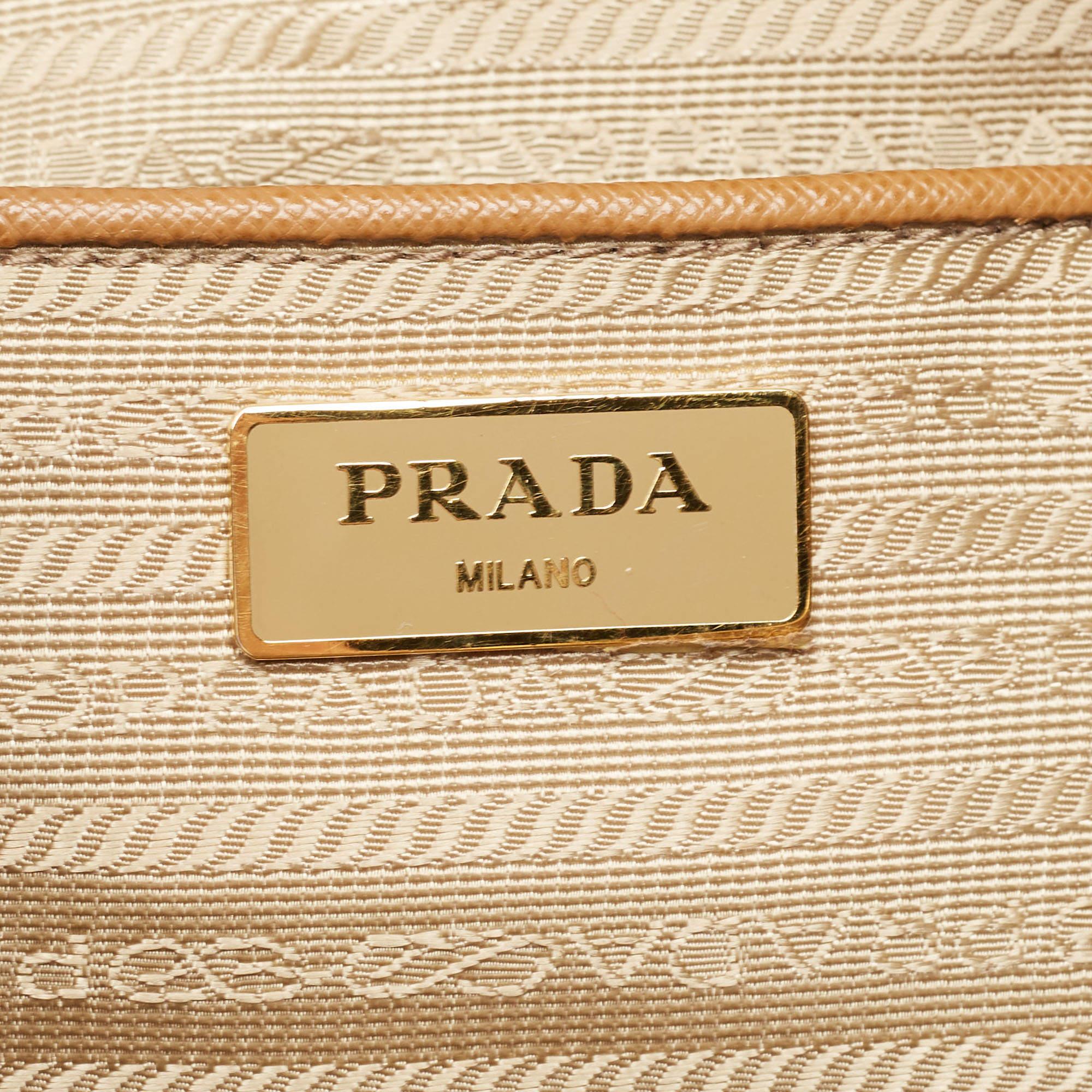 Prada - Grand sac à main Galleria en cuir Saffiano Lux - Brown en vente 7