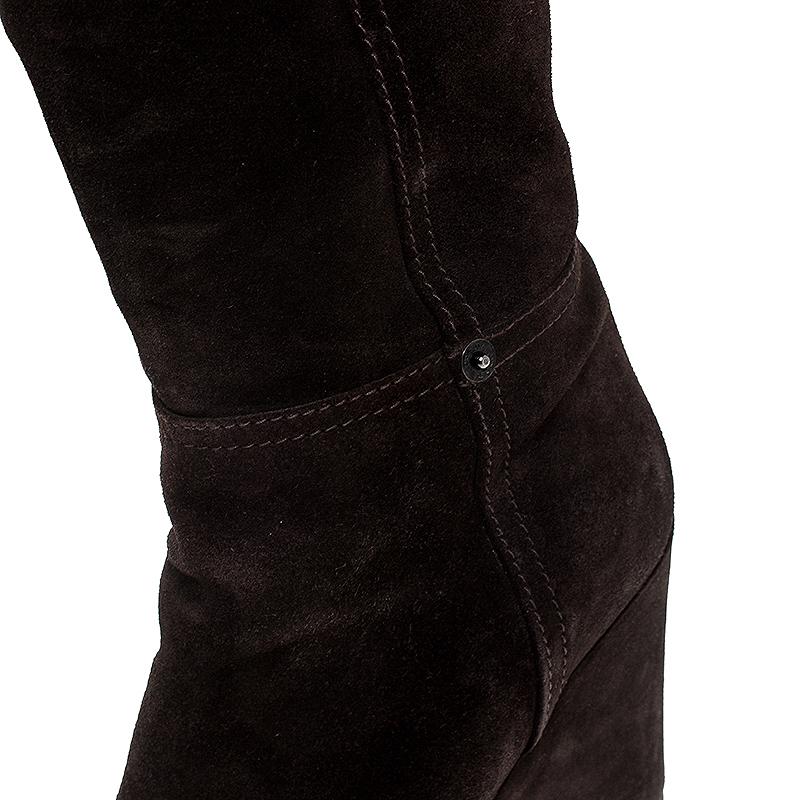 Prada Brown Suede Knee Length Wedge Boots Size 37.5 In Good Condition In Dubai, Al Qouz 2