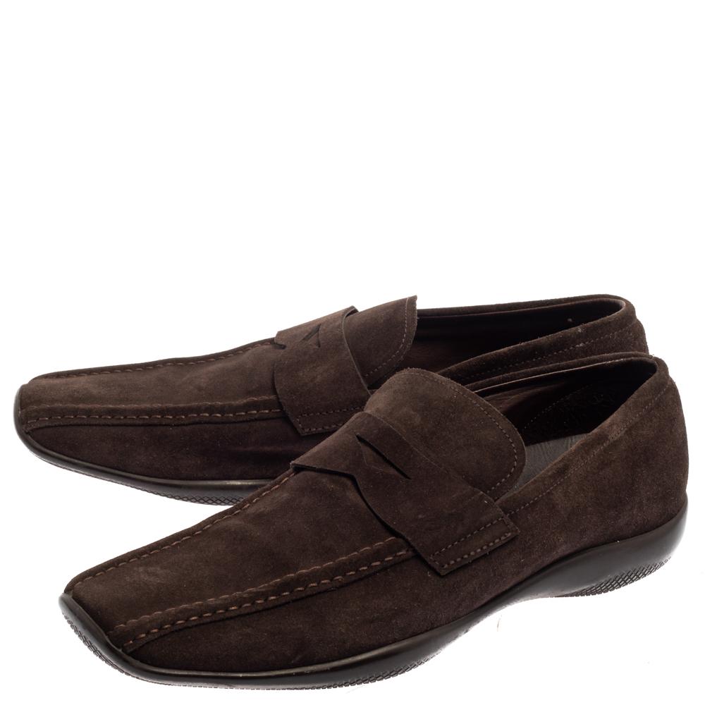 Prada Brown Suede Penny Loafers Size 44 In Good Condition For Sale In Dubai, Al Qouz 2