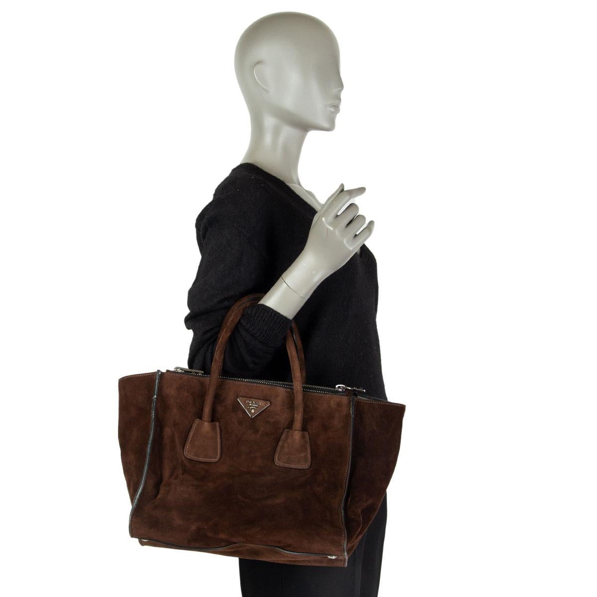 PRADA brown suede TWIN POCKET TOTE Mogano Scamosciato In Good Condition In Zürich, CH