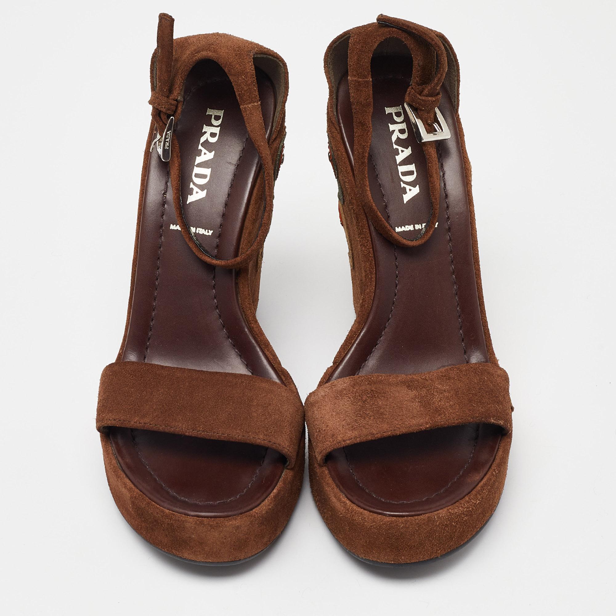 Prada Brown Suede Wedge Platform Ankle Strap Sandals Size 36.5 In Good Condition In Dubai, Al Qouz 2