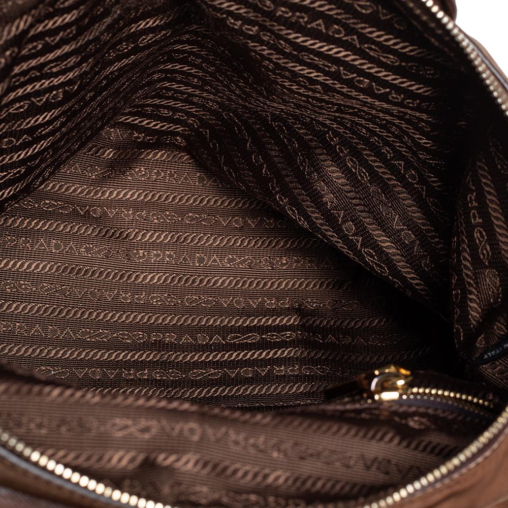 Prada Braune Tessuto-Tote aus Nylon und Saffiano-Leder mit Reißverschluss 6