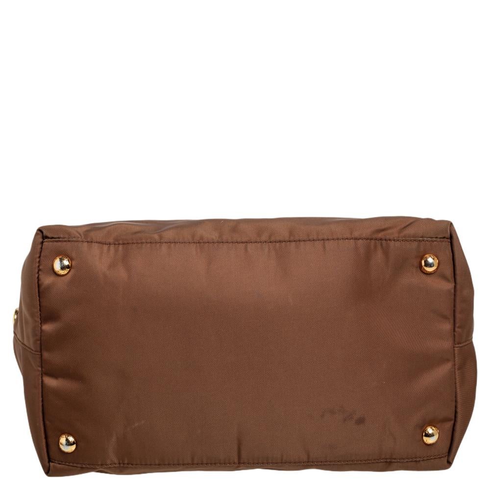 Prada Braune Tessuto-Tote aus Nylon und Saffiano-Leder mit Reißverschluss 1