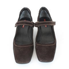 Prada Chaussures basses en cuir velouté marron avec boucle Vintage 1990 - New