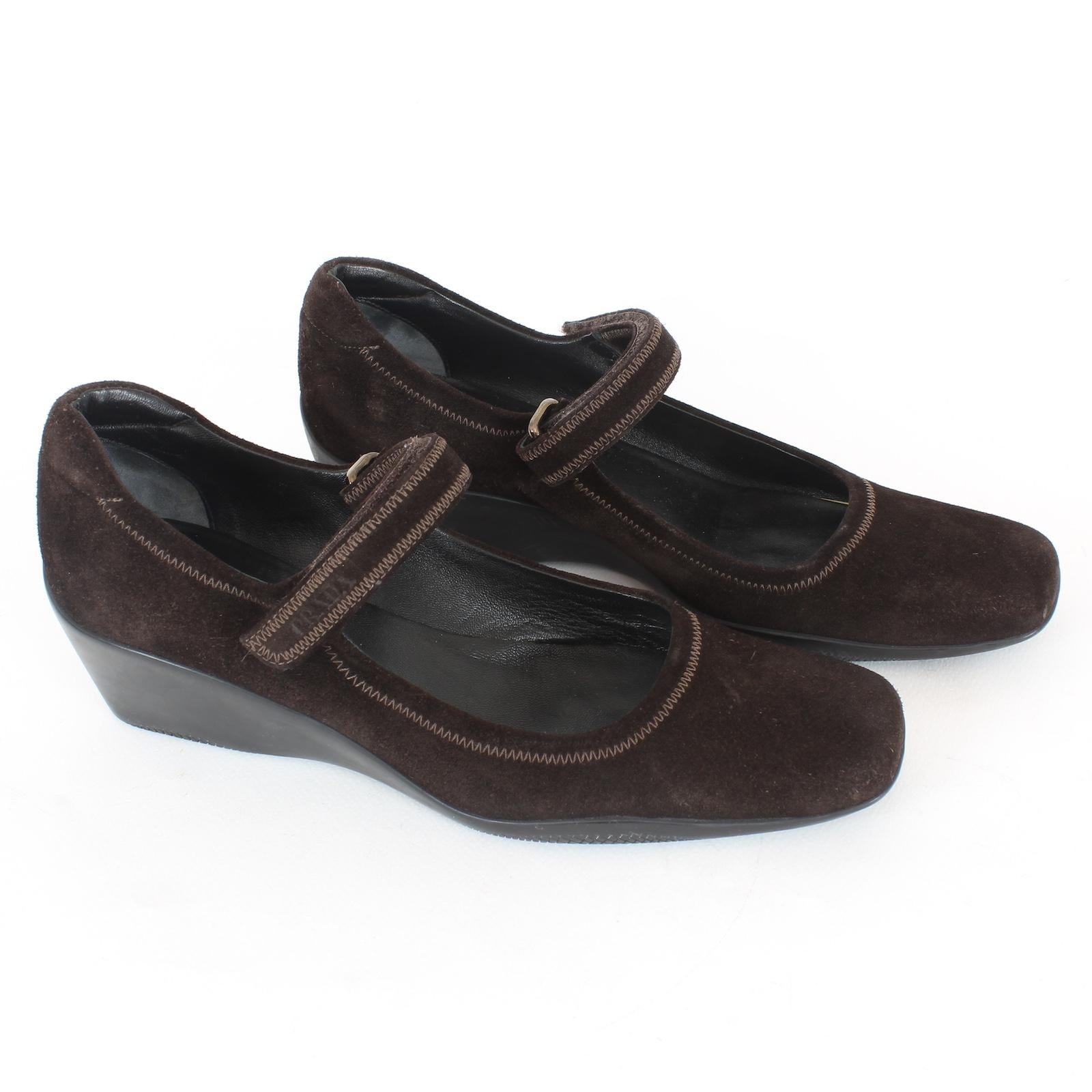 Black Prada Brown Velvet Leather Low Top Shoes With Buckle Vintage 1990s - New