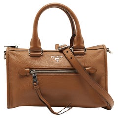 Borsa Boston con zip frontale in pelle Vitello Daino marrone di Prada