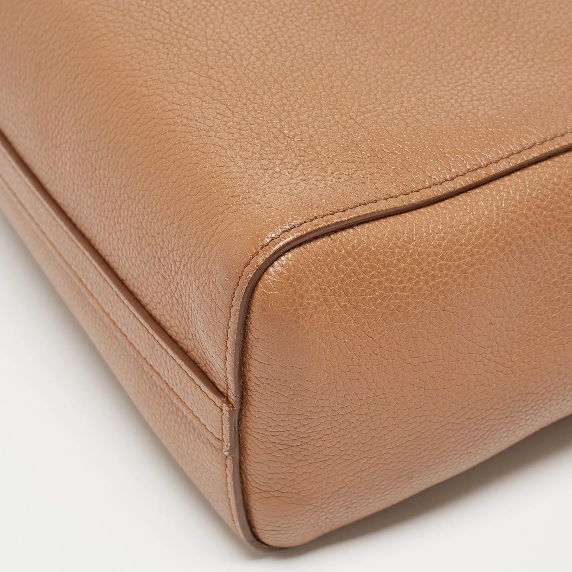 Prada Brown Vitello Daino Leather Logo Shoulder Bag For Sale 15