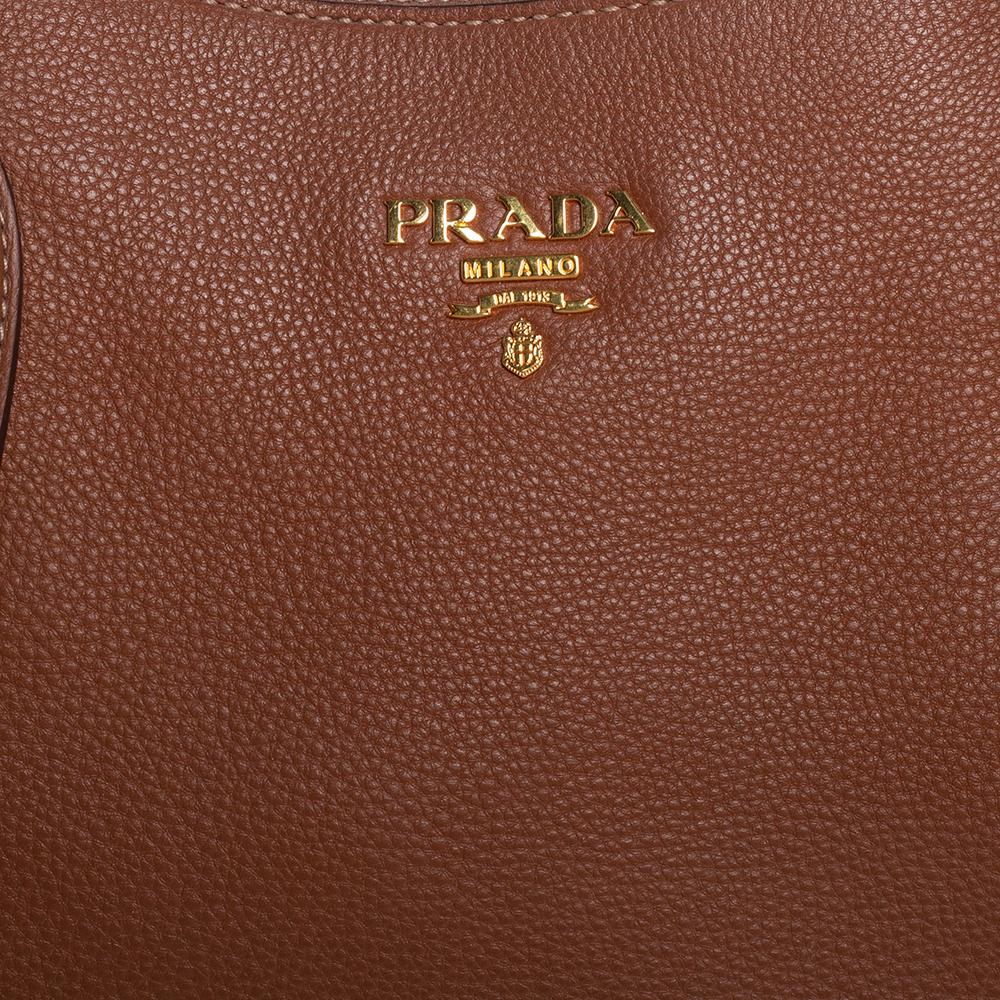 Prada Brown Vitello Daino Leather Sacca 2 Manici Hobo In Good Condition In Dubai, Al Qouz 2