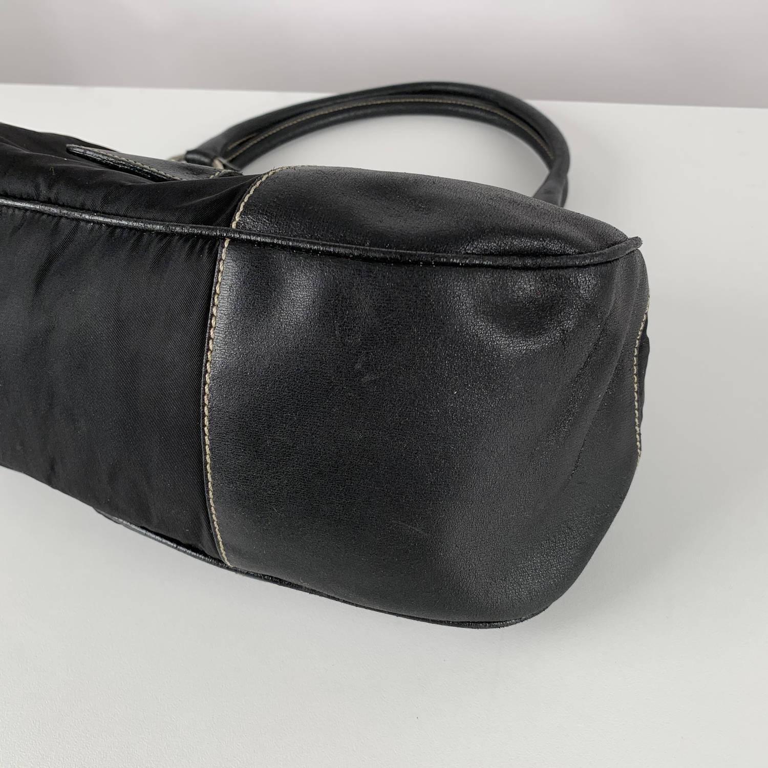 Prada - Sac hobo à boucle 3
