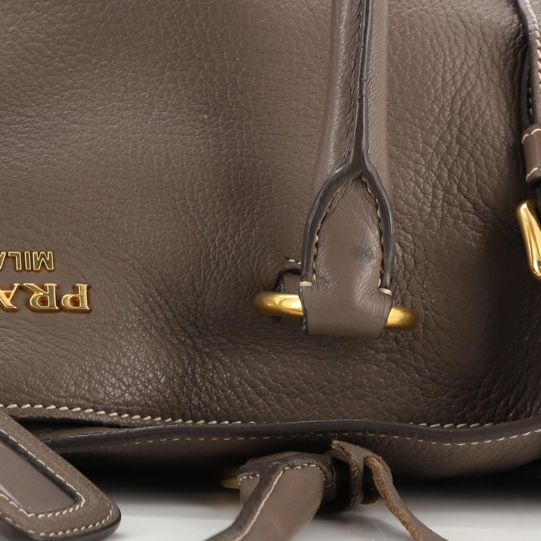 Prada Tragetasche aus Leder mit Schnalle Cervo Ost-West 1
