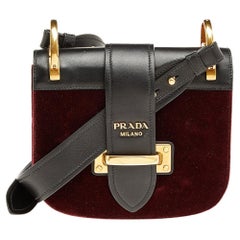 Prada Bourgogne/Noir Velours & Cuir Sac Crossbody Pionniere