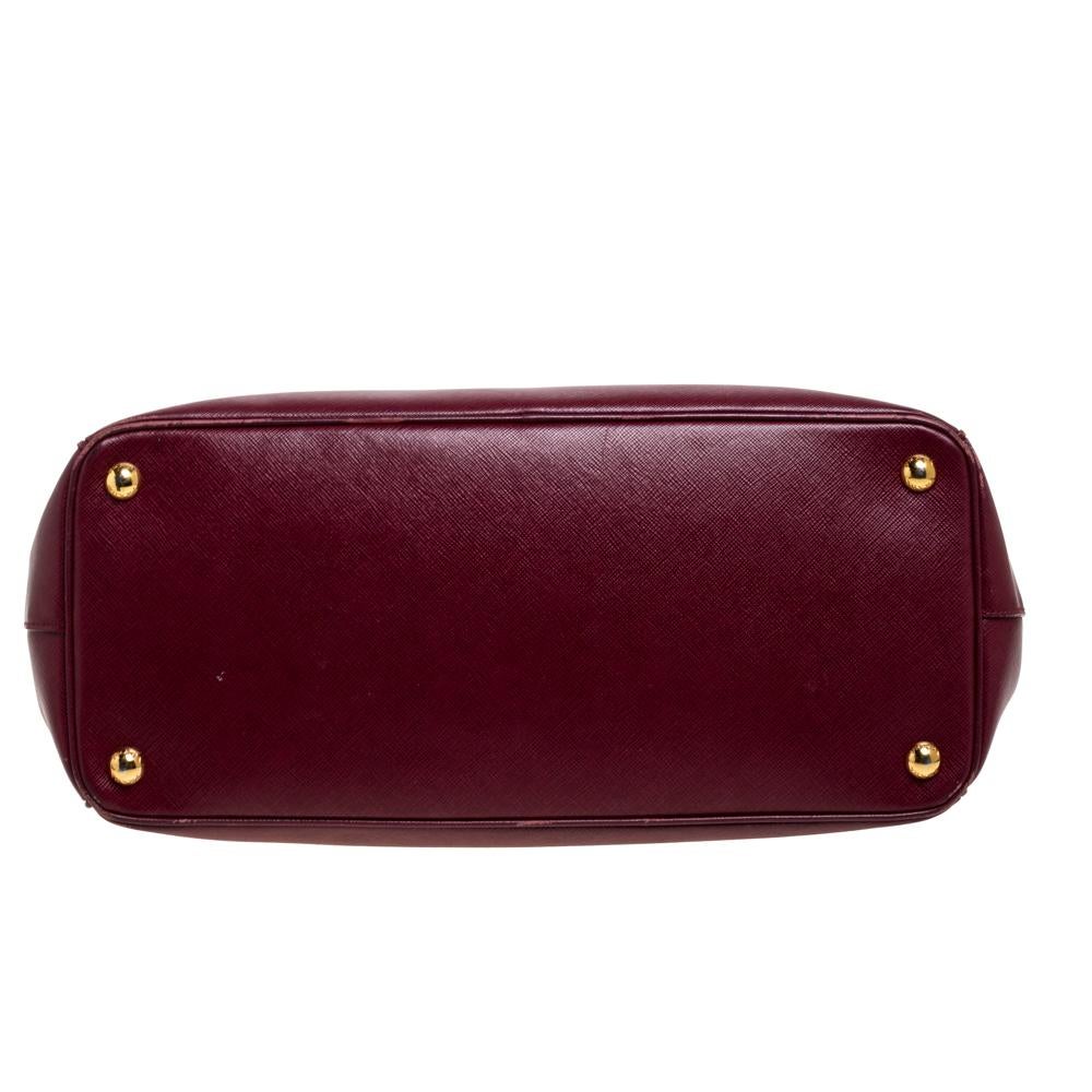 Prada Burgund Saffiano Lux Leder Medium Galleria Double Zip Tote Damen