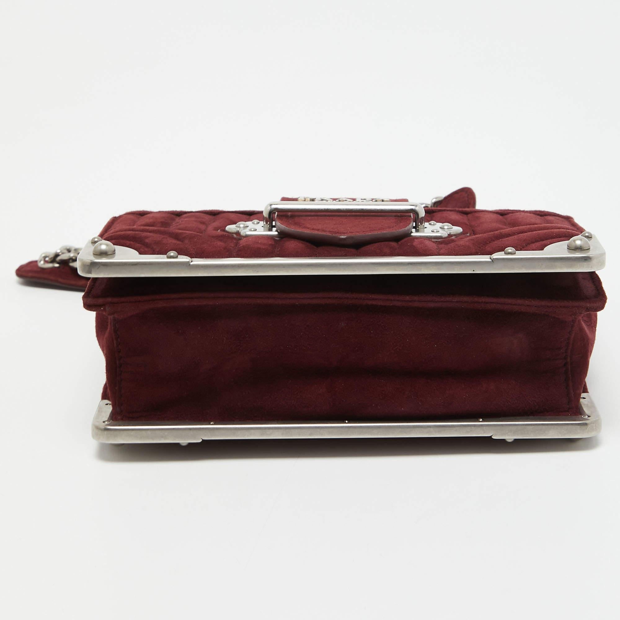 Prada Burgundy Suede Cahier Chain Crossbody Bag In Good Condition In Dubai, Al Qouz 2