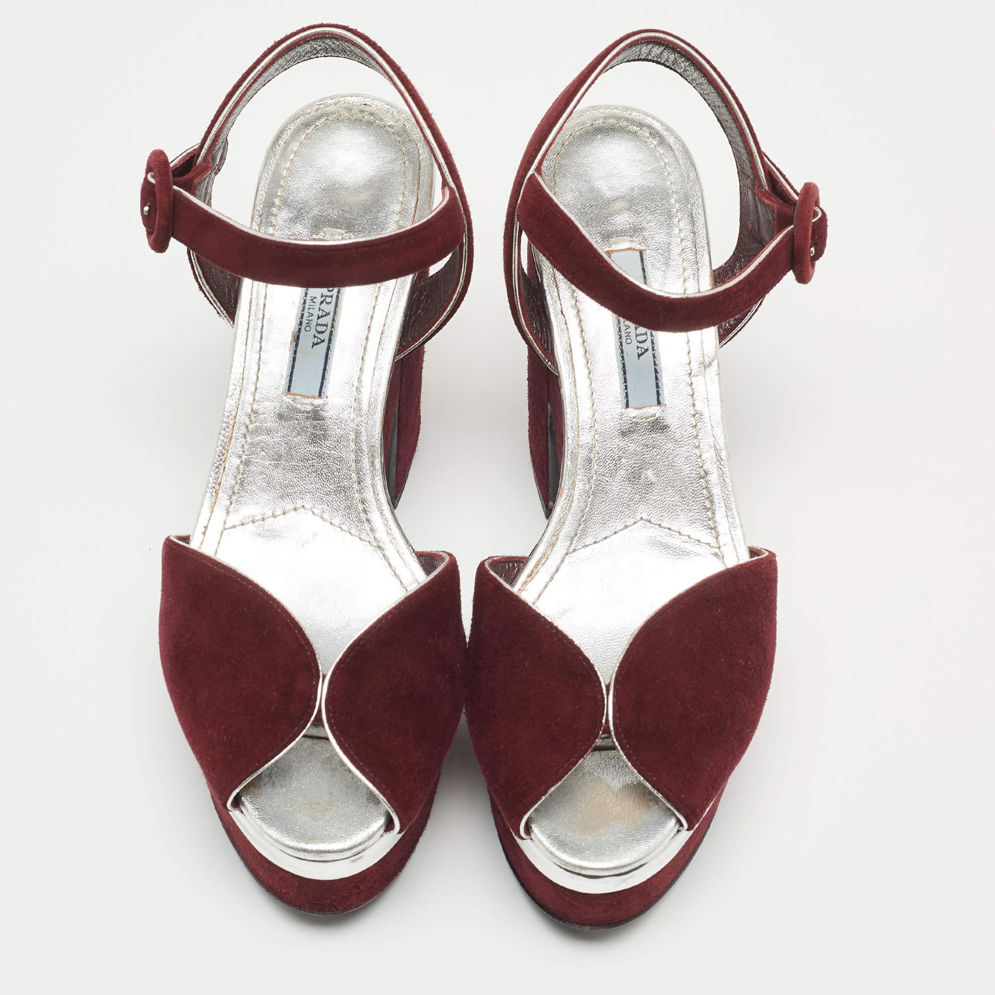 Prada Burgundy Suede Platform Block Heels Ankle Strap Sandals Size 36 In Good Condition In Dubai, Al Qouz 2