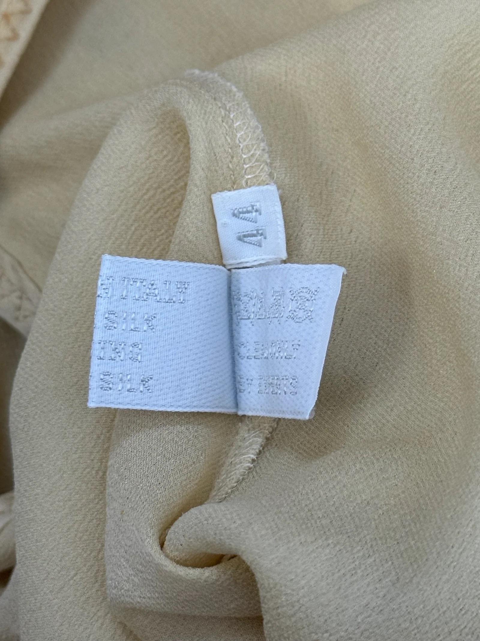 Robe en soie perlée jaune beurre de Prada, années 1990 en vente 4