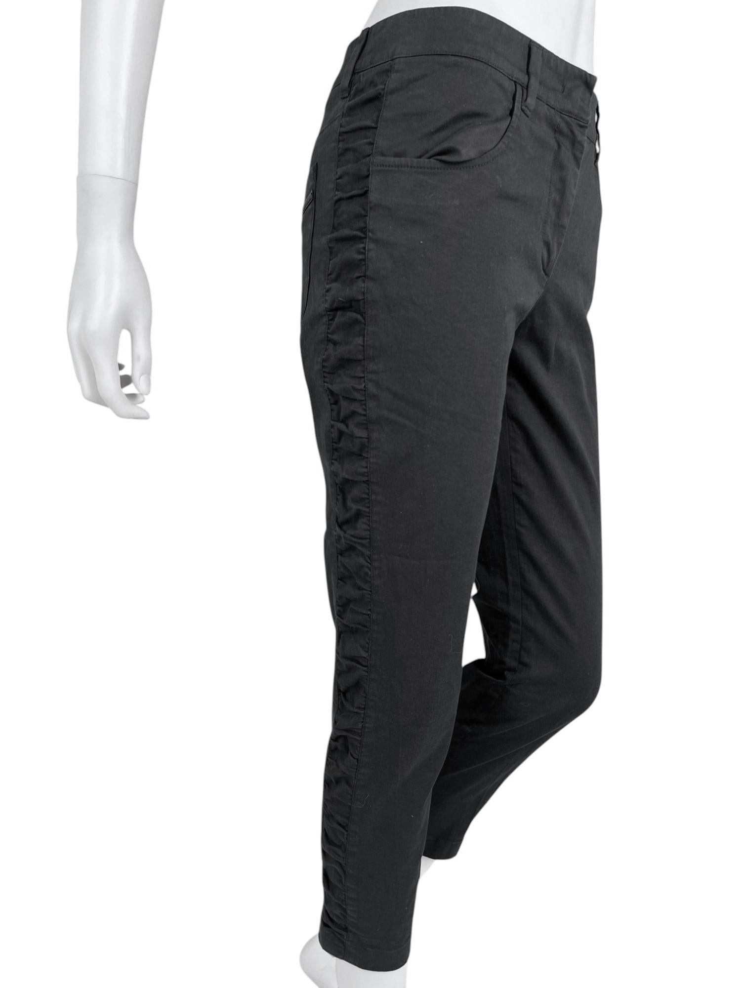 Prada by Miuccia F/W 2007 Curly Black Denim en Excelente estado para la venta en Caserta, IT