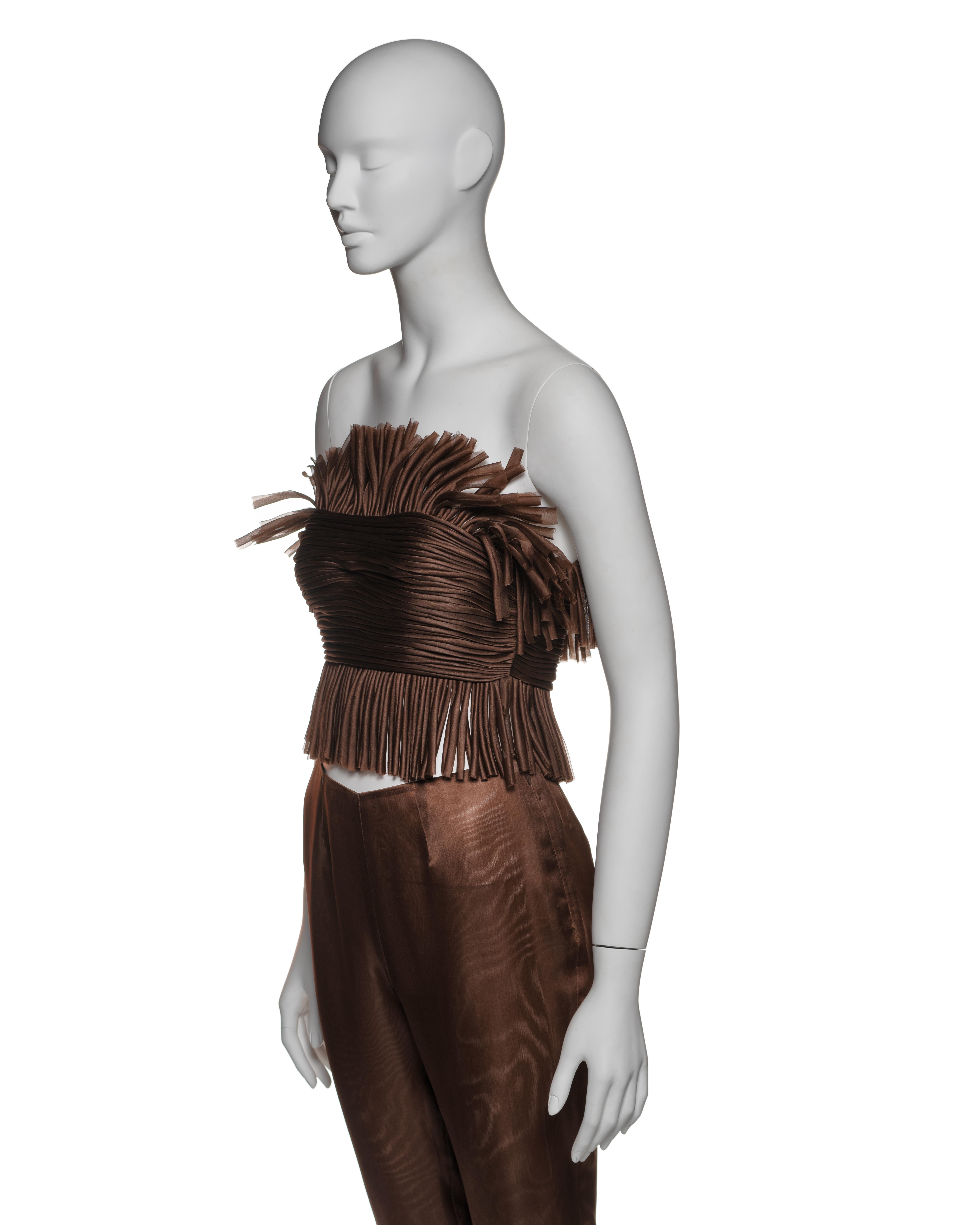 Prada by Miuccia Prada - Ensemble di frange in organza di seta marrone, SS 1993 in vendita 10