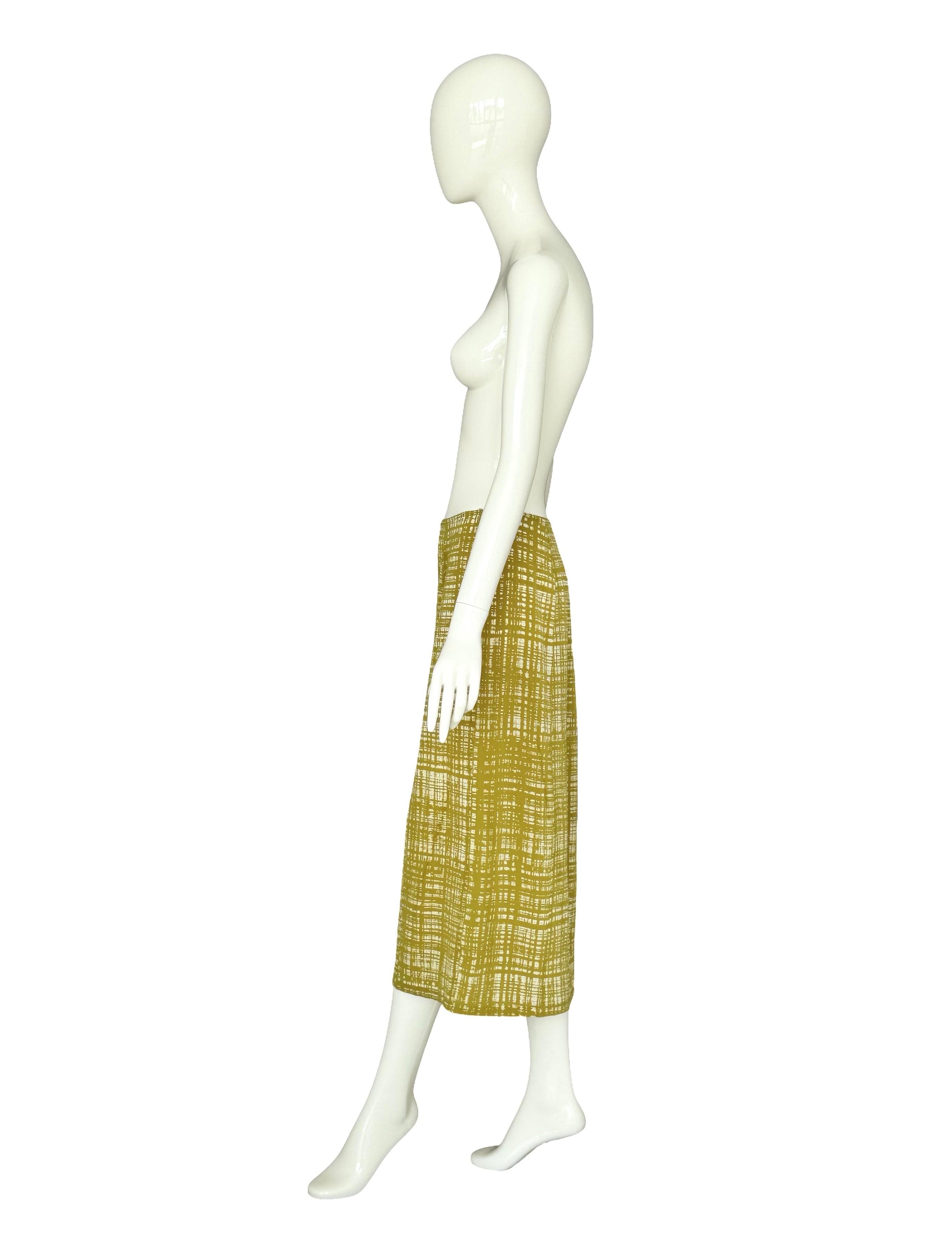 Jupe imprimée Prada par Miuccia Prada, collection de défilé printemps-été 1996 en vente 1
