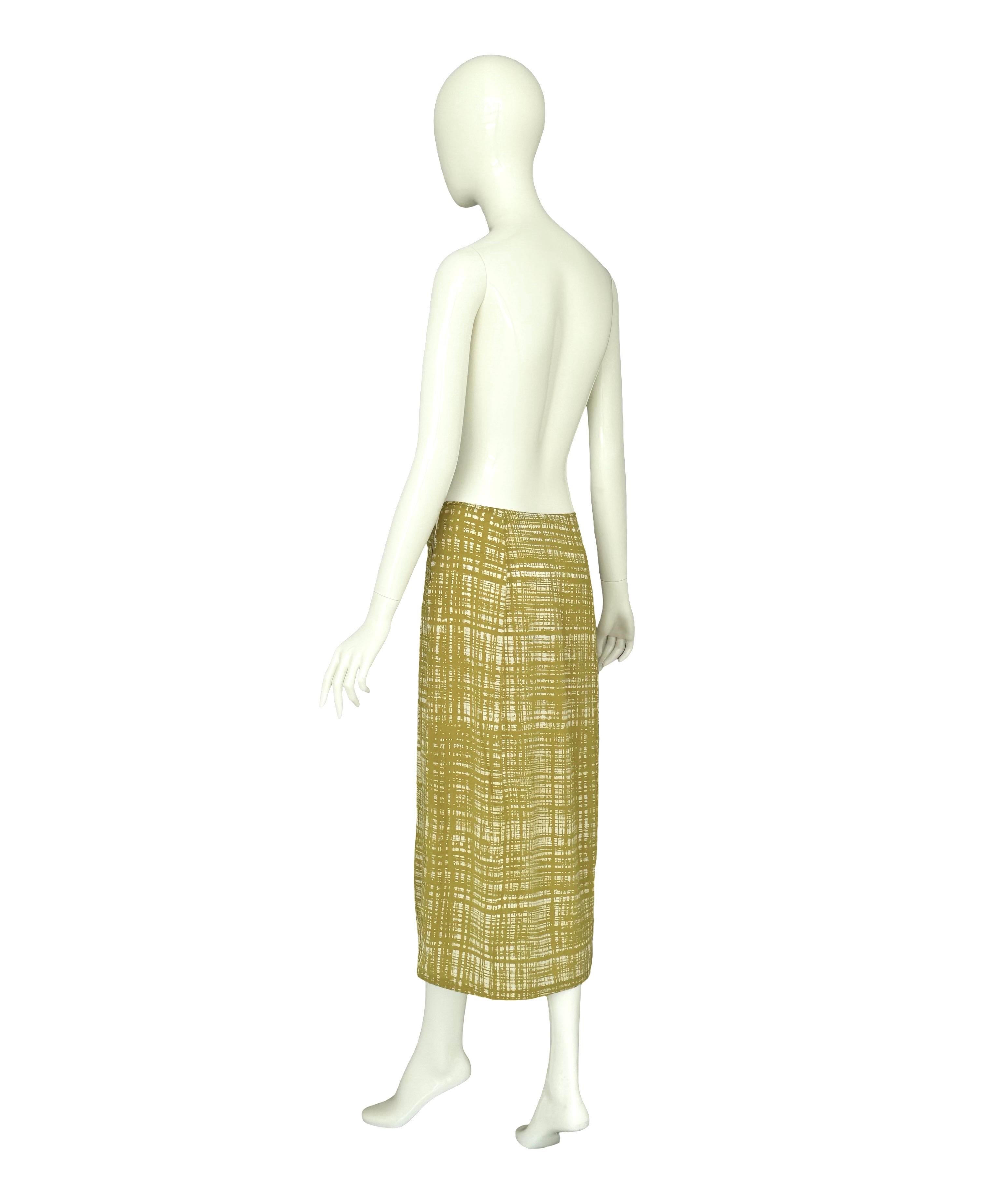 Jupe imprimée Prada par Miuccia Prada, collection de défilé printemps-été 1996 en vente 2
