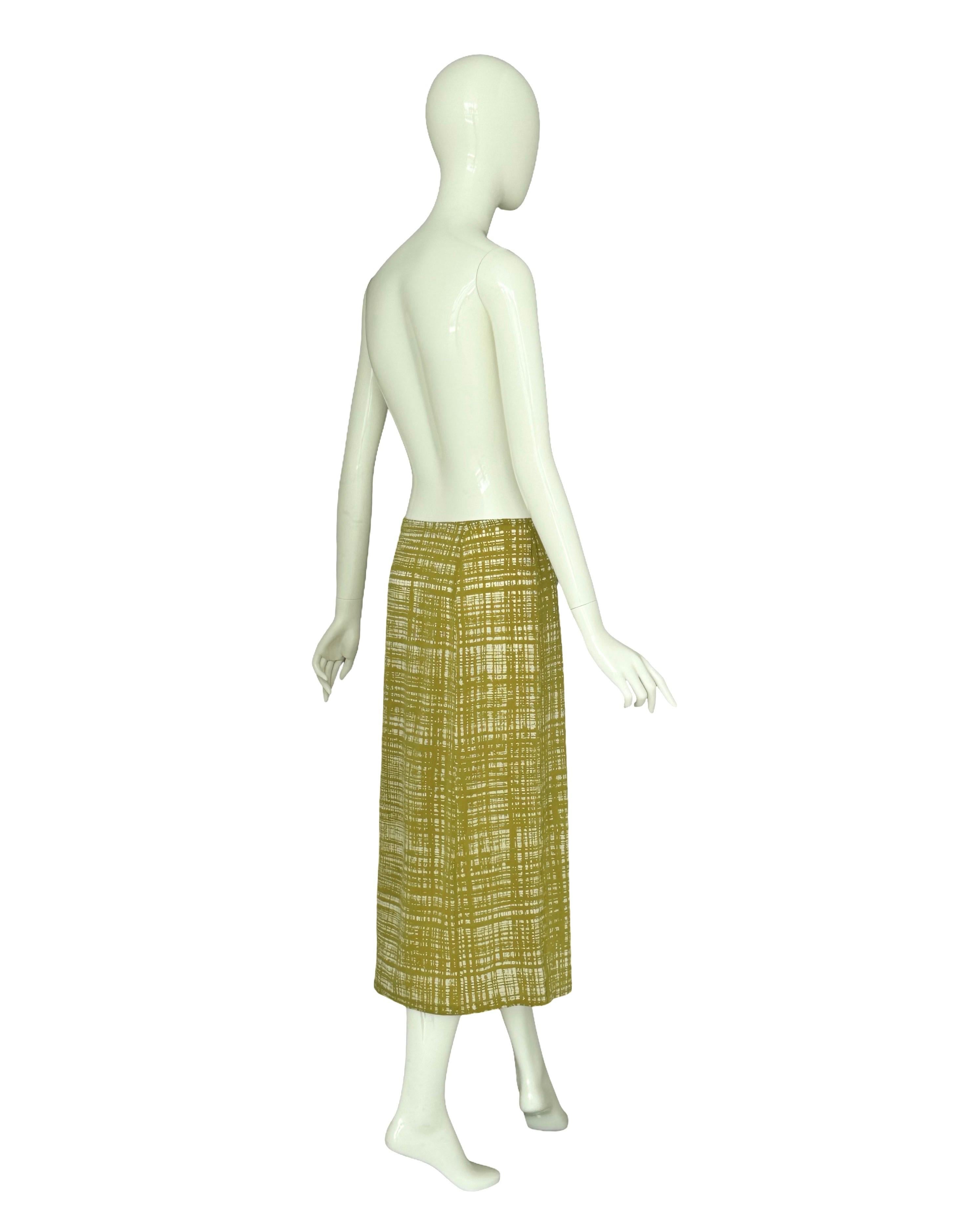 Jupe imprimée Prada par Miuccia Prada, collection de défilé printemps-été 1996 en vente 4