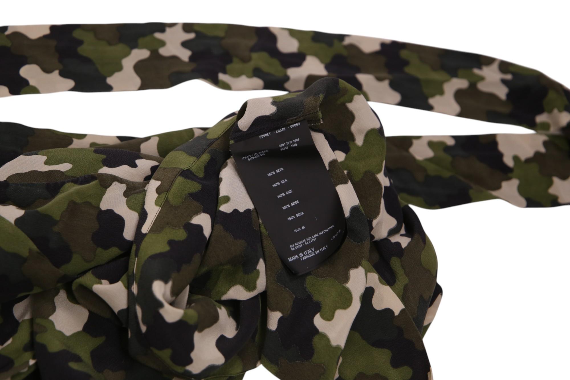 Prada by Miuccia PRE-OTOÑO 2010 Top relajado con cordones de camuflaje en venta 9