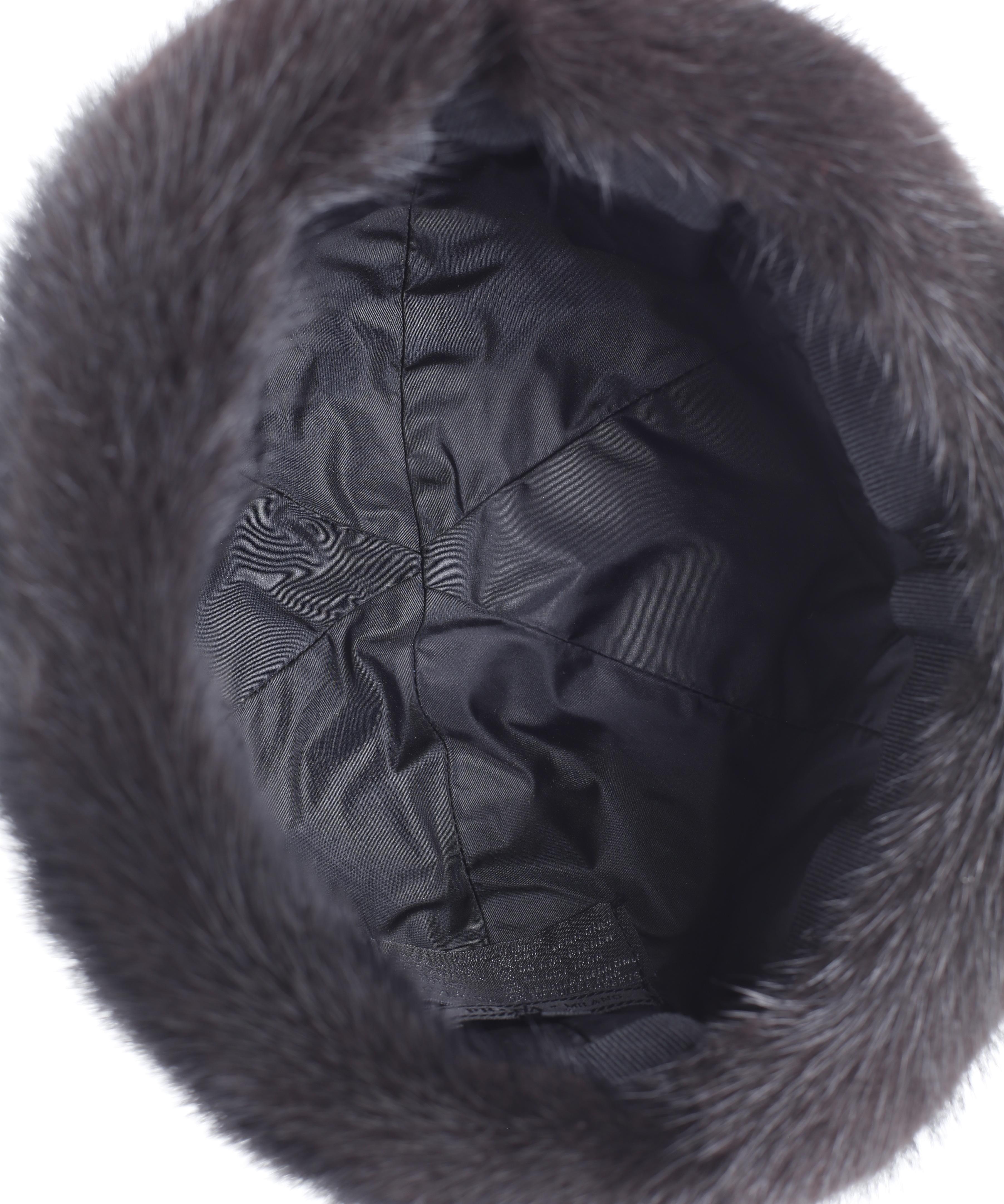 PRADA c.1990's Black Mink Fur Nylon Winter Hat Cap en vente 7