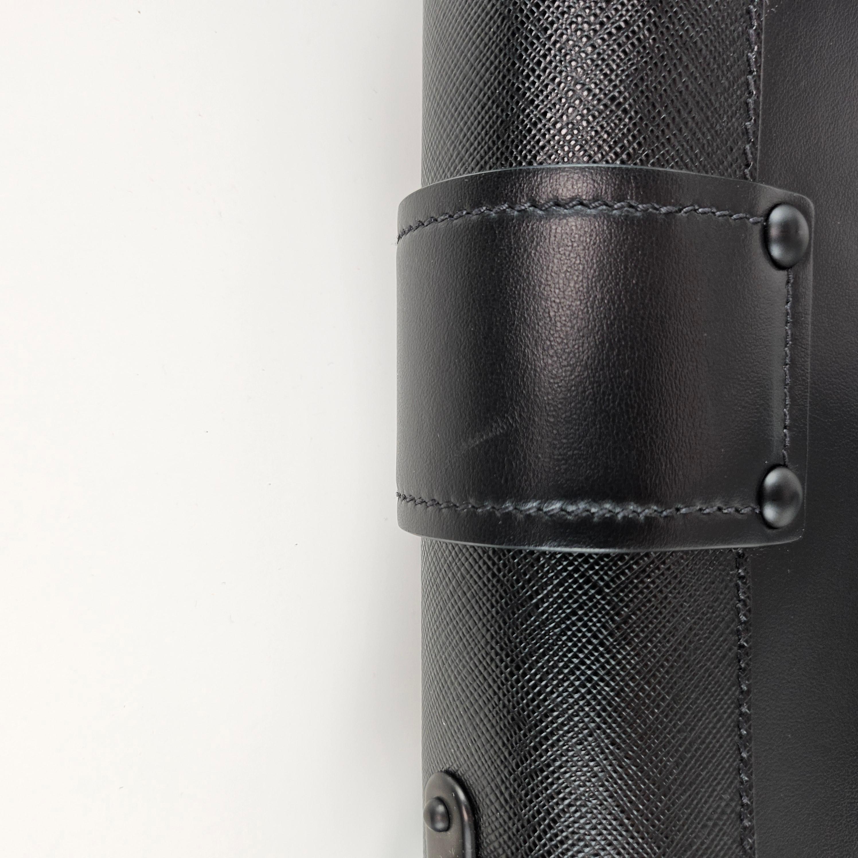 Prada Cahier Medium So Black Hardware Leather Crossbody Bag en vente 3