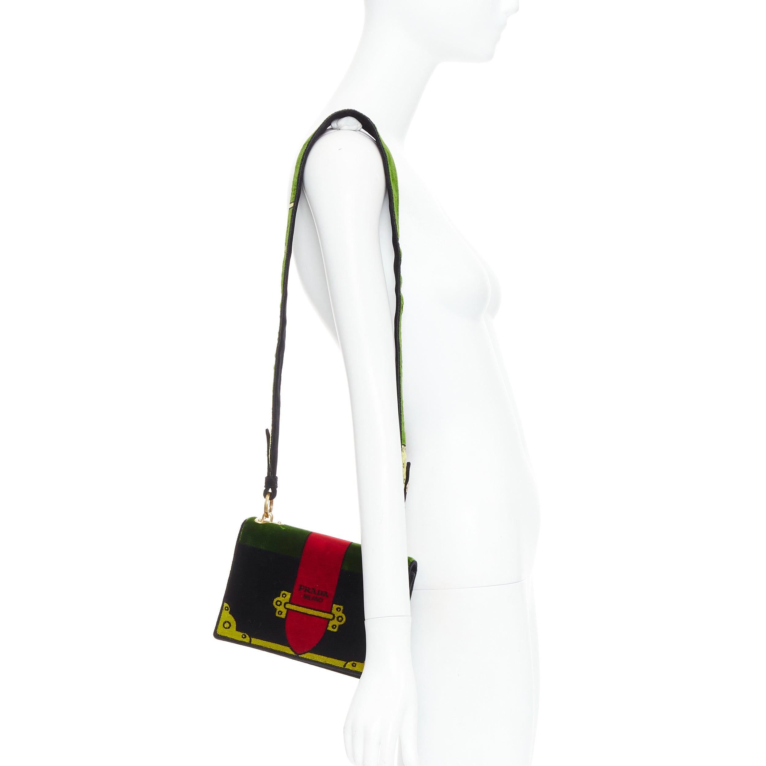 PRADA Cahier velvet tromp loeil print crossbody box bag
Reference: TGAS/E00683
Brand: Prada
Designer: Miuccia Prada
Model: Cahier
Material: Velvet, Leather
Color: Multicolour
Pattern: Solid
Closure: Magnet
Lining: Black Fabric
Extra Details: The