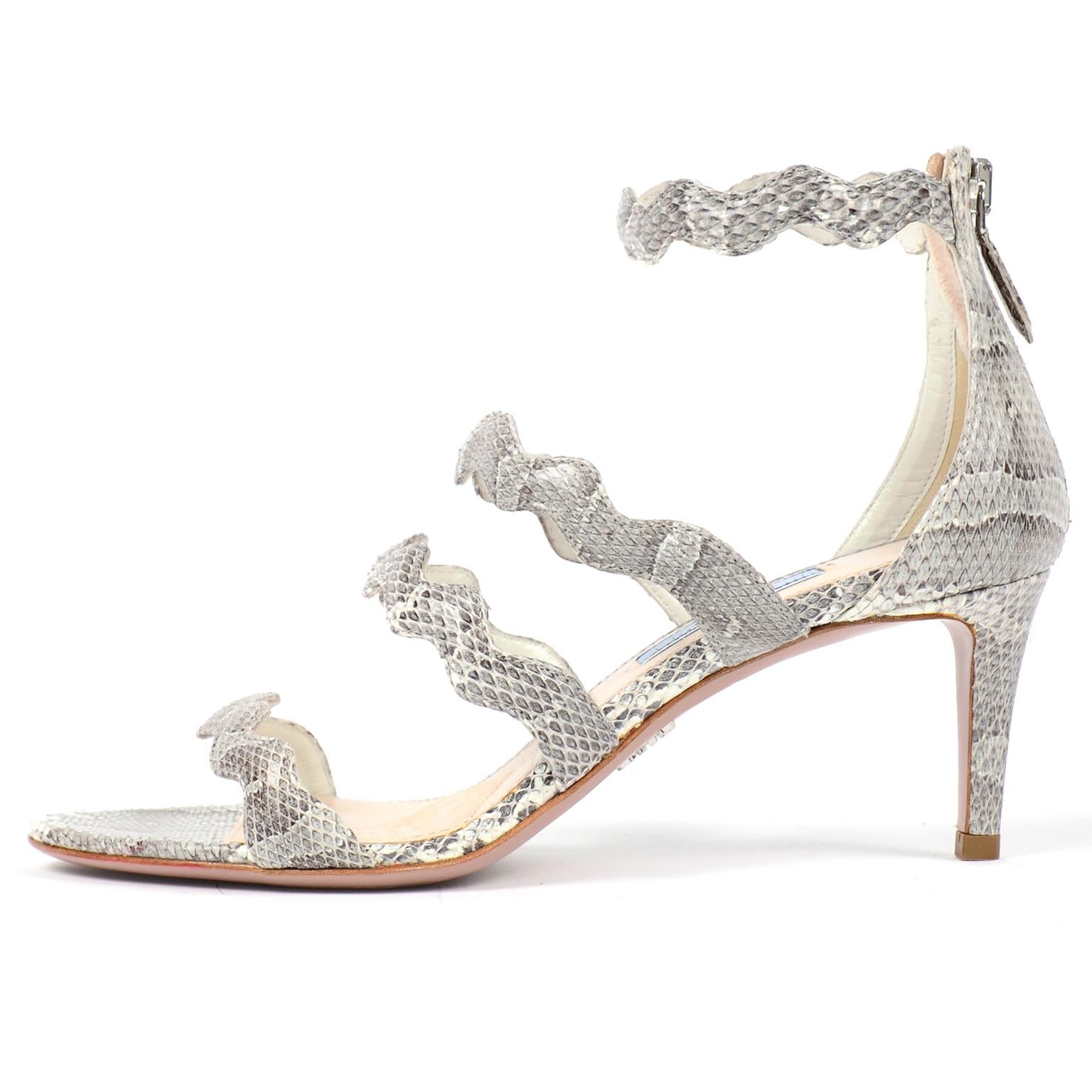 Prada Calzature Donna Roccia Snakeskin Wavy Ankle Strap Heeled Sandals  In Excellent Condition For Sale In Portland, OR