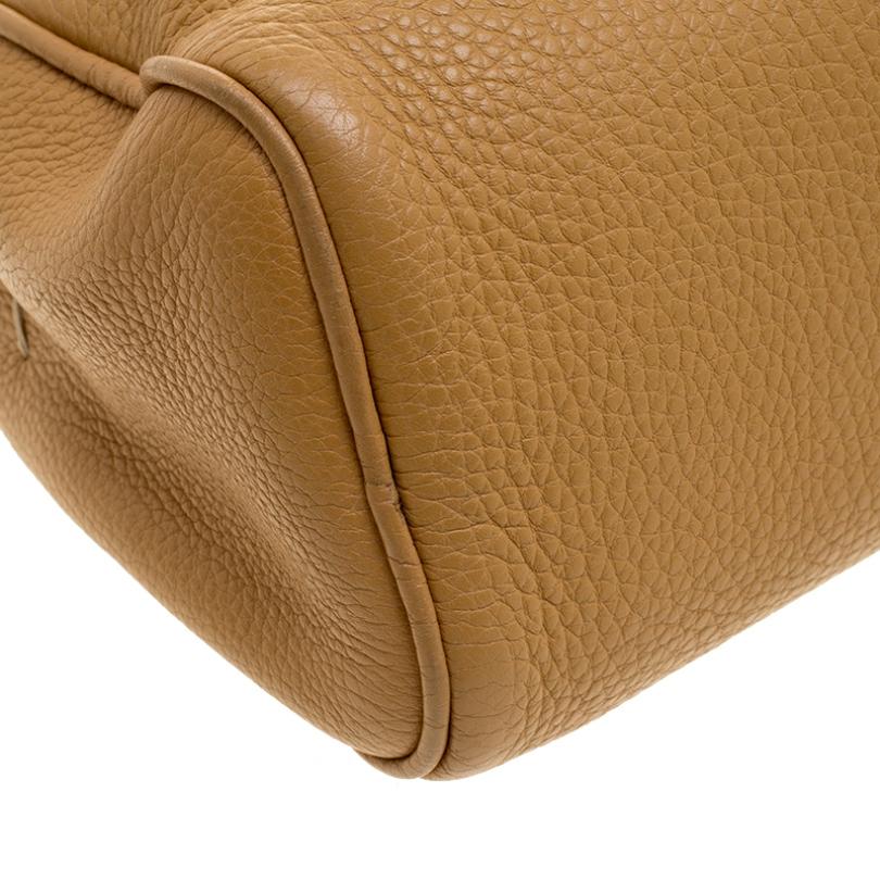 Prada Camel Leather Shoulder Bag In Good Condition In Dubai, Al Qouz 2