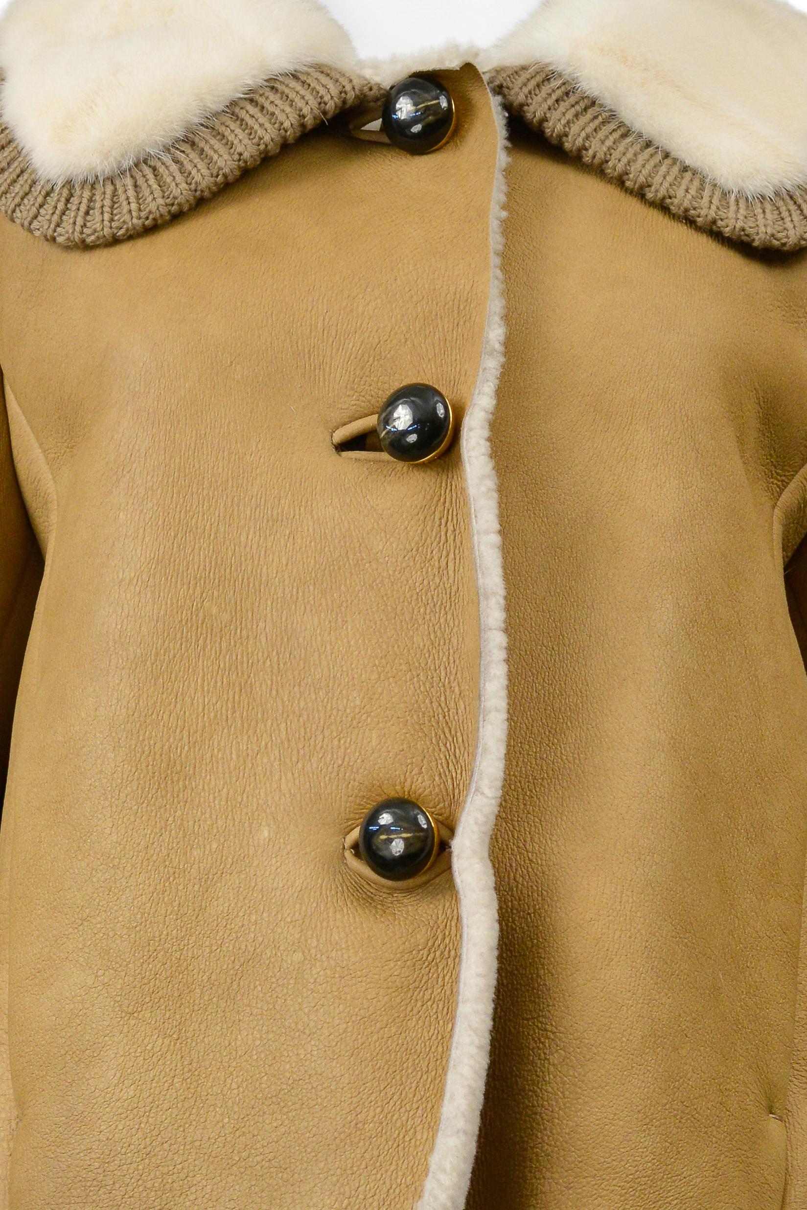 Bianco Prada Giacca in camoscio e shearling con colletto in visone bianco 2010 in vendita