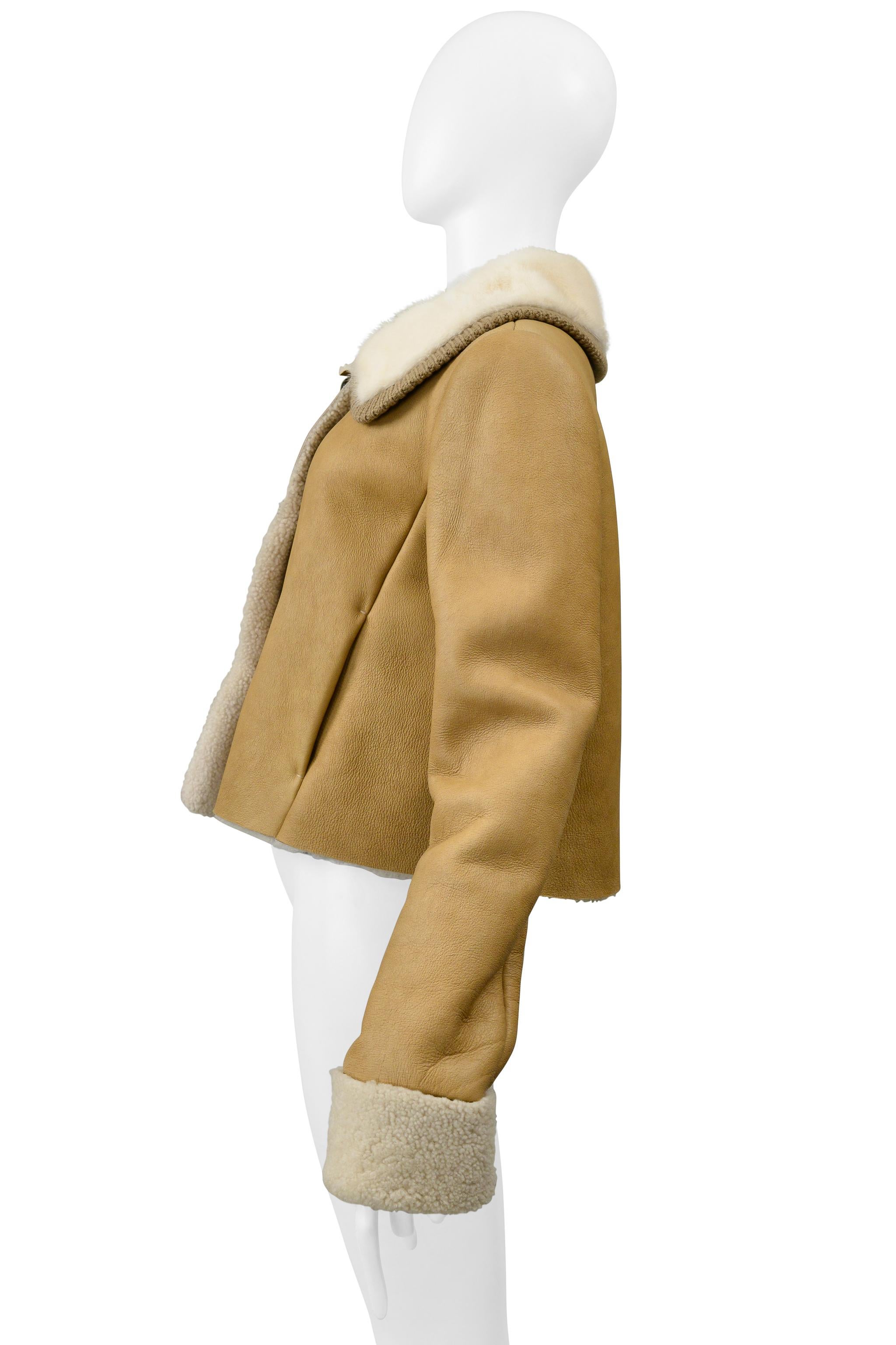 Prada Giacca in camoscio e shearling con colletto in visone bianco 2010 in vendita 2
