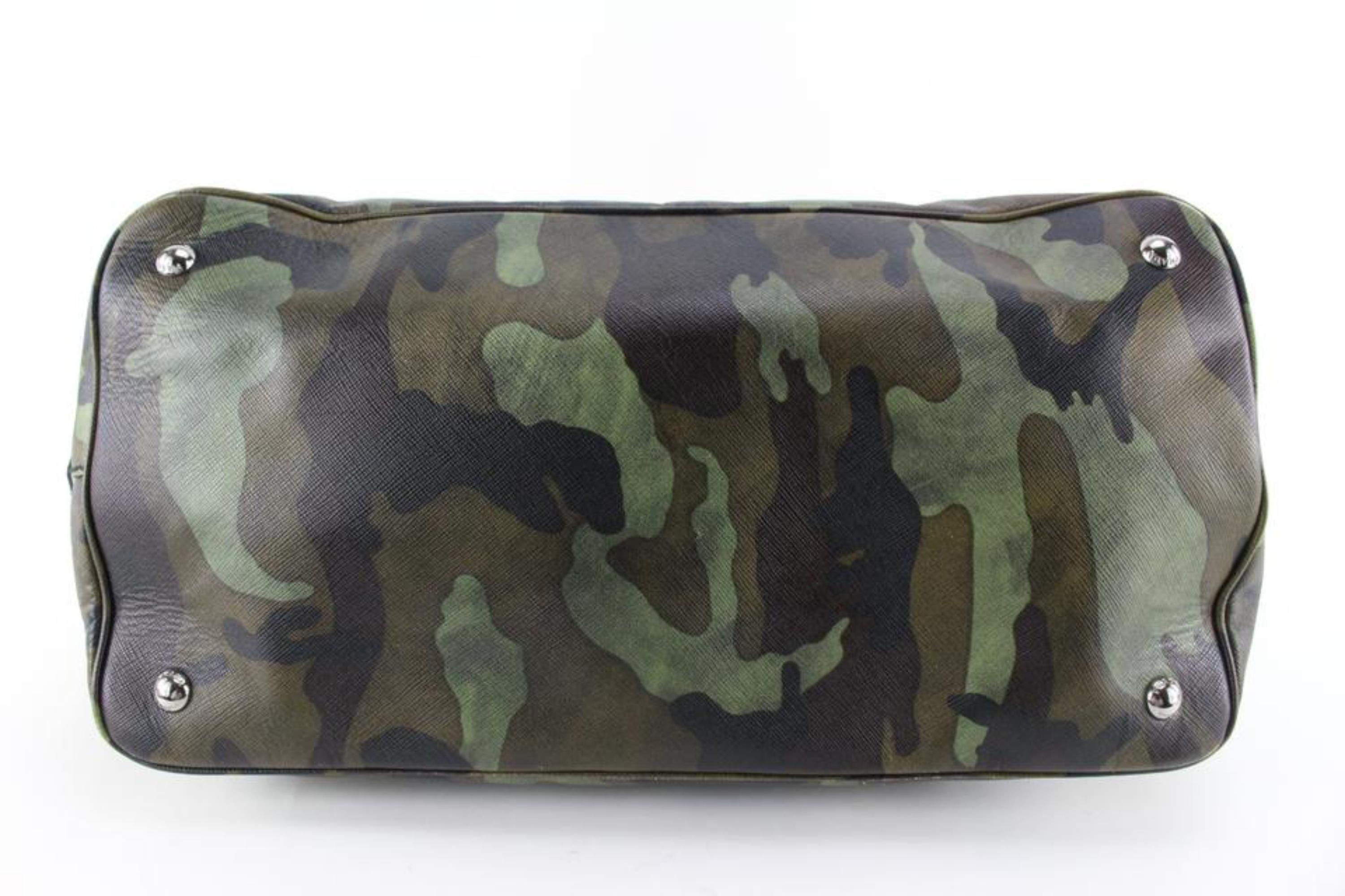 Prada Camouflage Saffiano Leather Mimetico 2way Bag 12p630s In Good Condition For Sale In Dix hills, NY