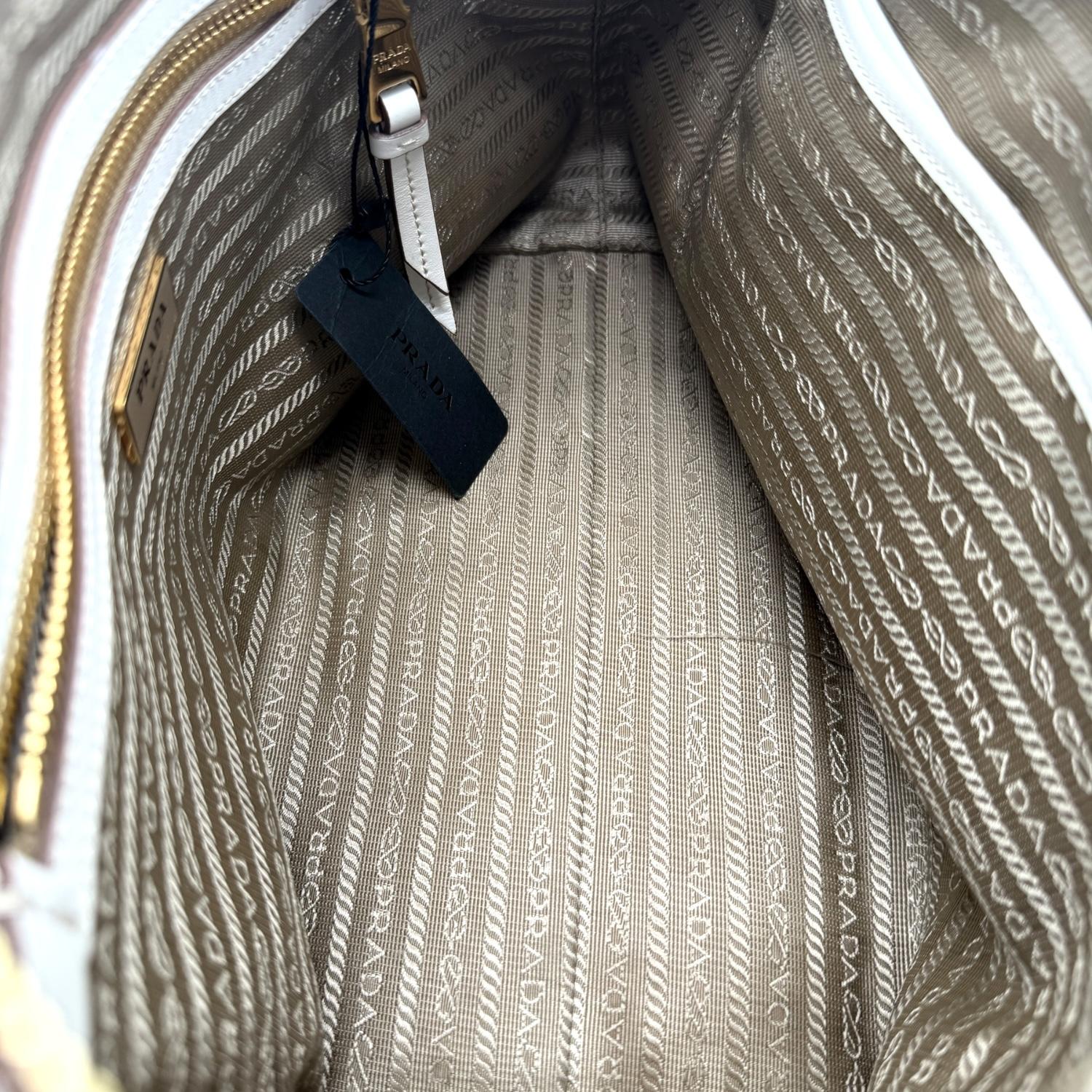 Prada Canapa Top Handle Tote Bag en vente 1