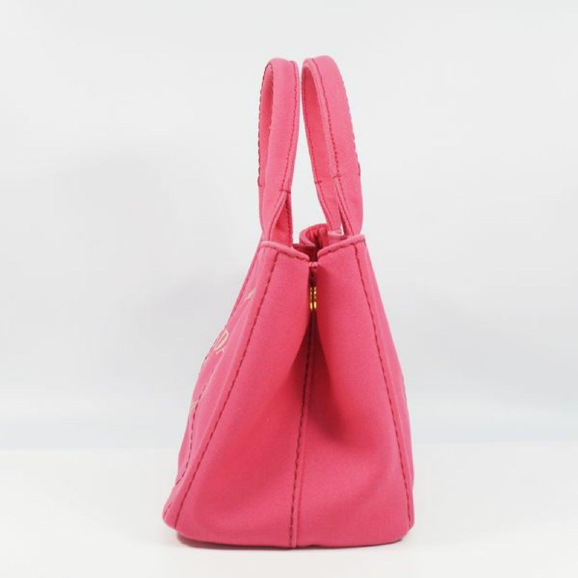 An authentic PRADA Canapa2WAY Womens tote bag B2439G Peonia( pink). The color is Peonia( pink). The outside material is Canvas. The pattern is Canapa2WAY. This item is Contemporary. The year of manufacture would be 1986.
Rank
AB signs of wear