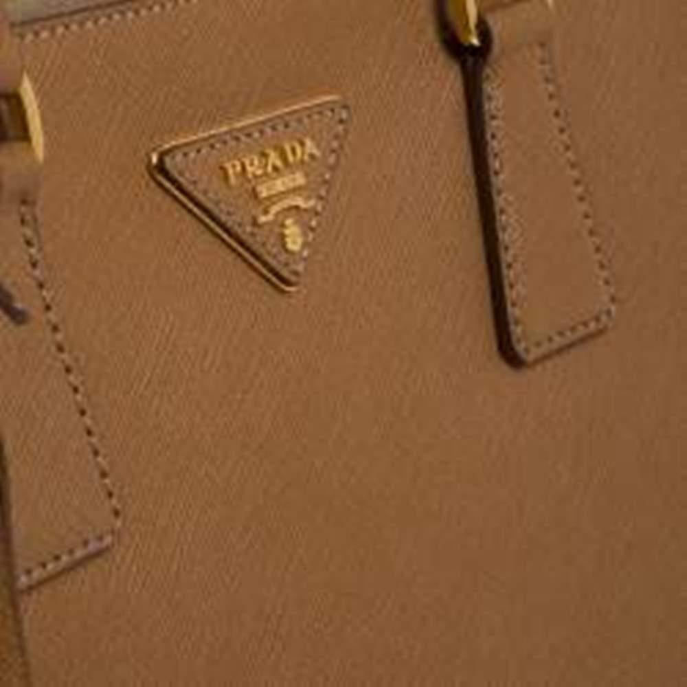 Prada Caramel Saffiano Lux Leather Medium Promenade Bag In Good Condition In Dubai, Al Qouz 2