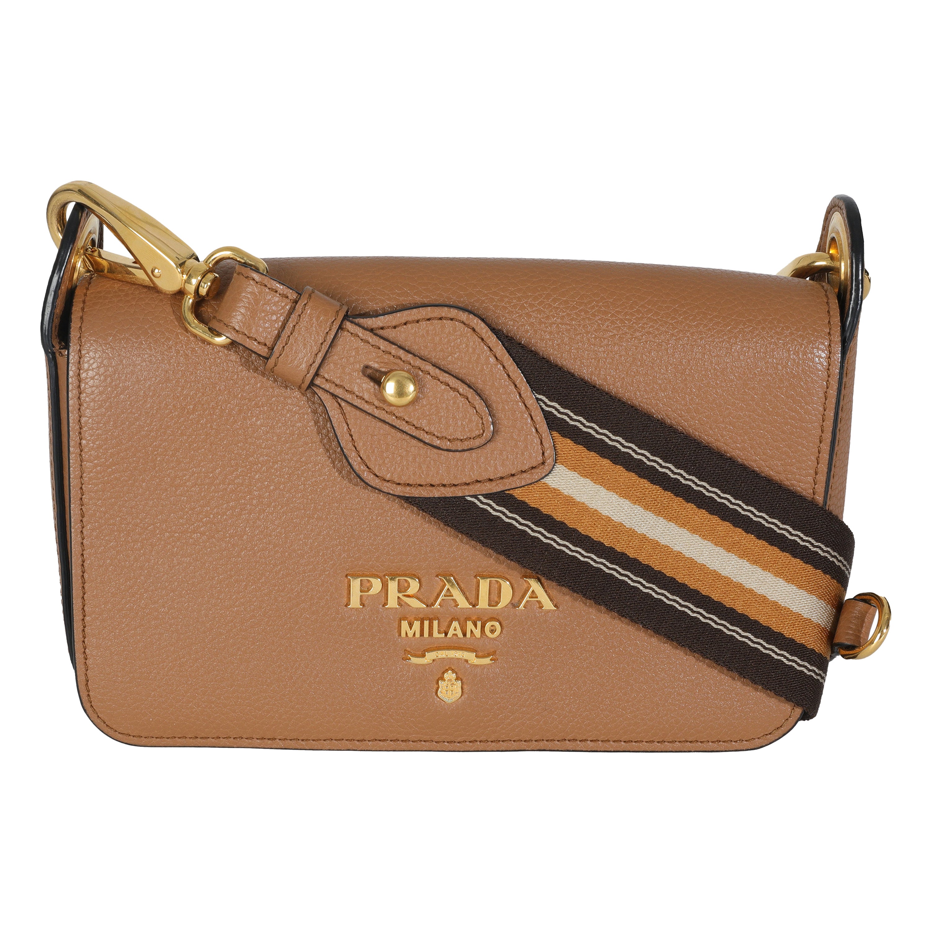 Prada Caramel Vitello Daino Camera Crossbody en vente