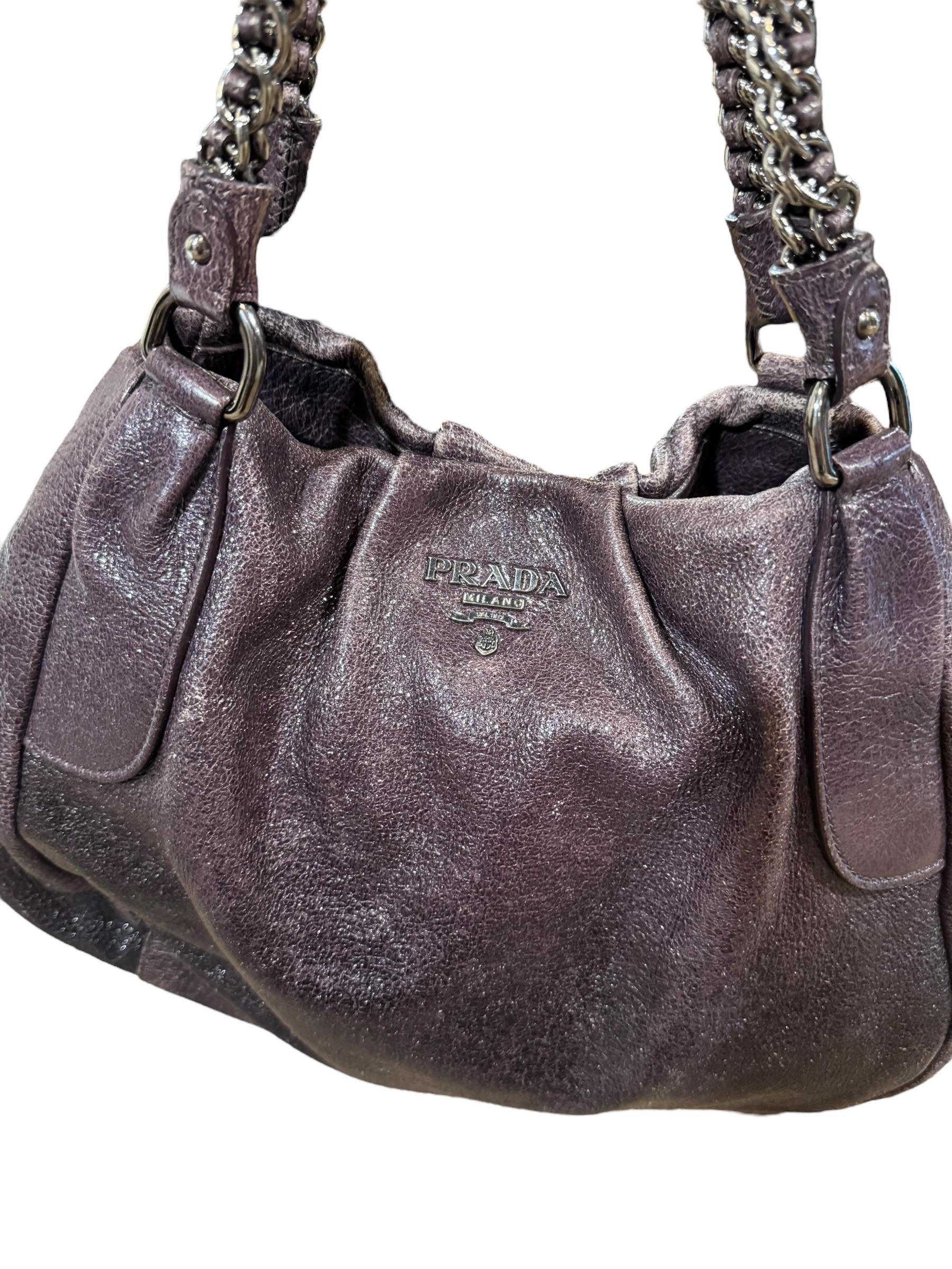 Sac à bandoulière Cervo Lux en cuir violet irisé et pailleté Pour femmes en vente